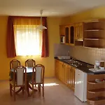 Apartment Katalin Apartmanhaz