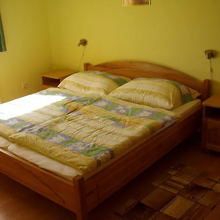Katalin Apartman *