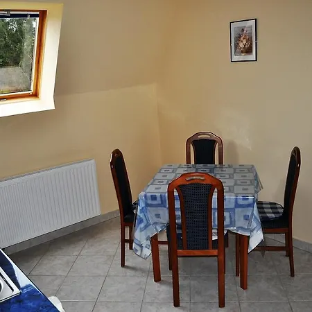 Katalin Apartmanhaz דירה
