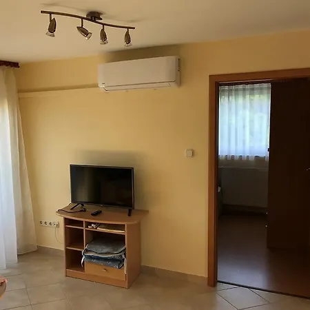 דירה Katalin Apartmanhaz *