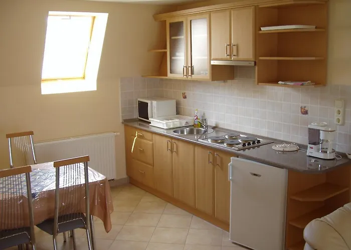 شقة Katalin Apartmanhaz