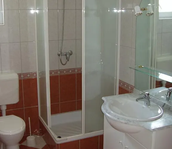 Katalin Apartmanhaz شقة
