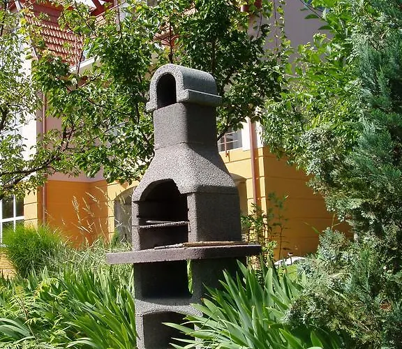 Katalin Apartmanhaz شقة