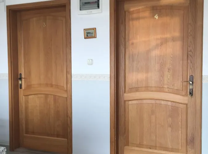Katalin Apartmanhaz شقة